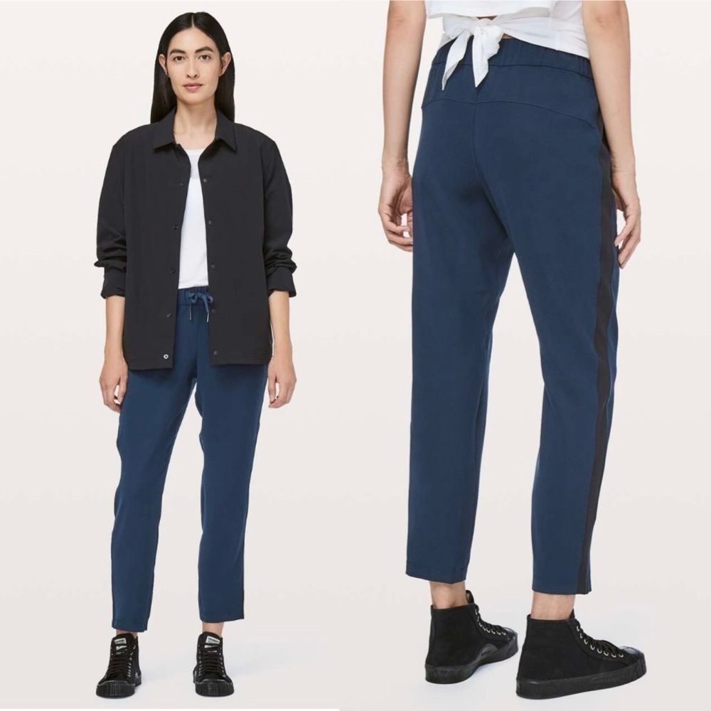 Lululemon On the Fly Woven Pant - Track Stripe | Size 4